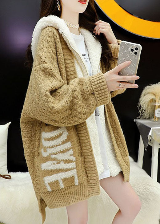 Gracefully Styled Coat for Any Occasion