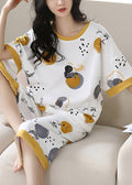 Effortlessly Elegant Garment with a Timeless Design