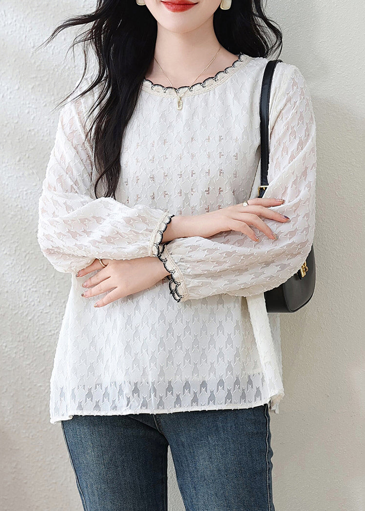 Beautifully Finished Top in a Timeless Design