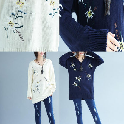 Effortlessly Elegant Sweater with a Timeless Design