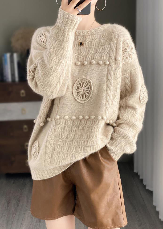 Classic Vintage Sweater with a Flattering Fit