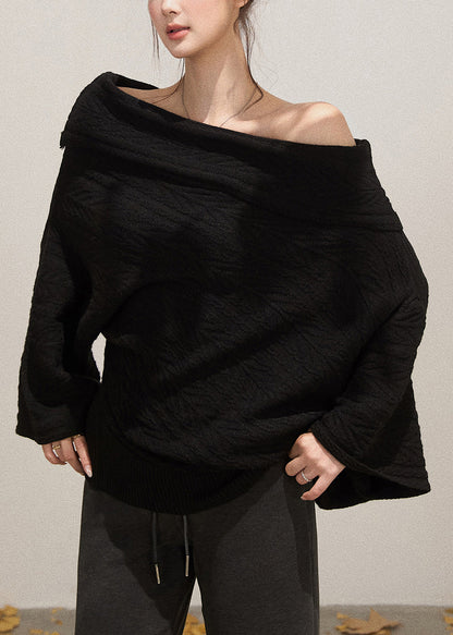 Effortlessly Elegant Sweater with a Timeless Design