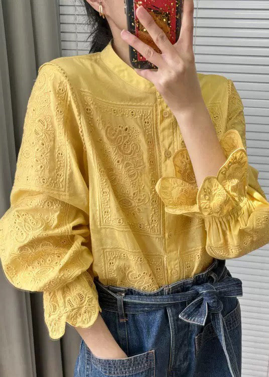 Well Tailored Shirt with a Graceful Silhouette