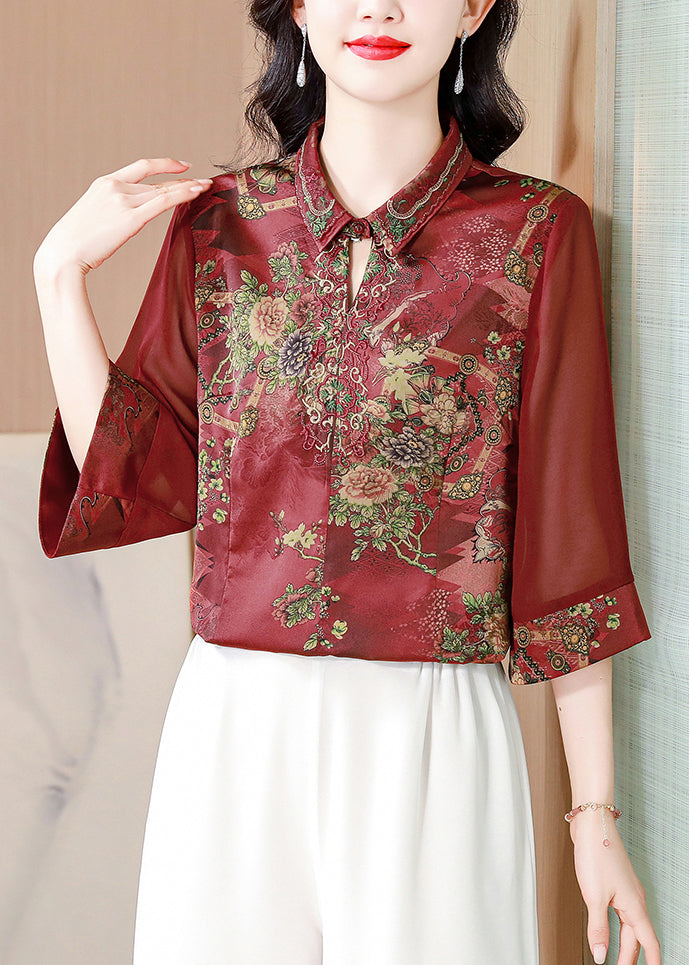 Sophisticated Blouse with a Clean Classic Look