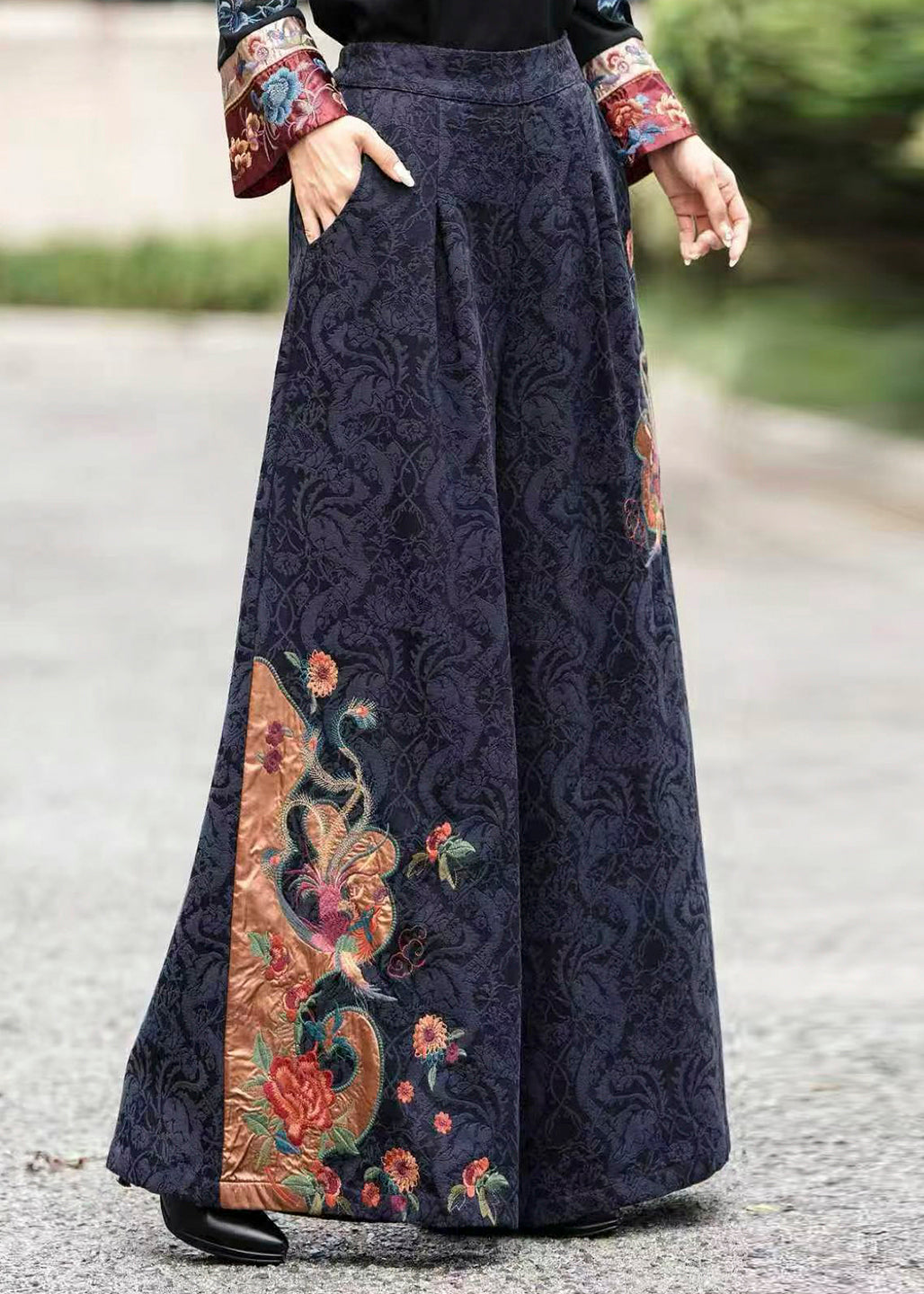 Elegantly Styled Pants for Everyday Wear
