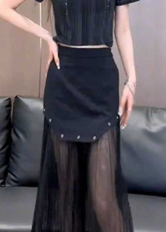 Effortlessly Elegant Garment with a Timeless Design