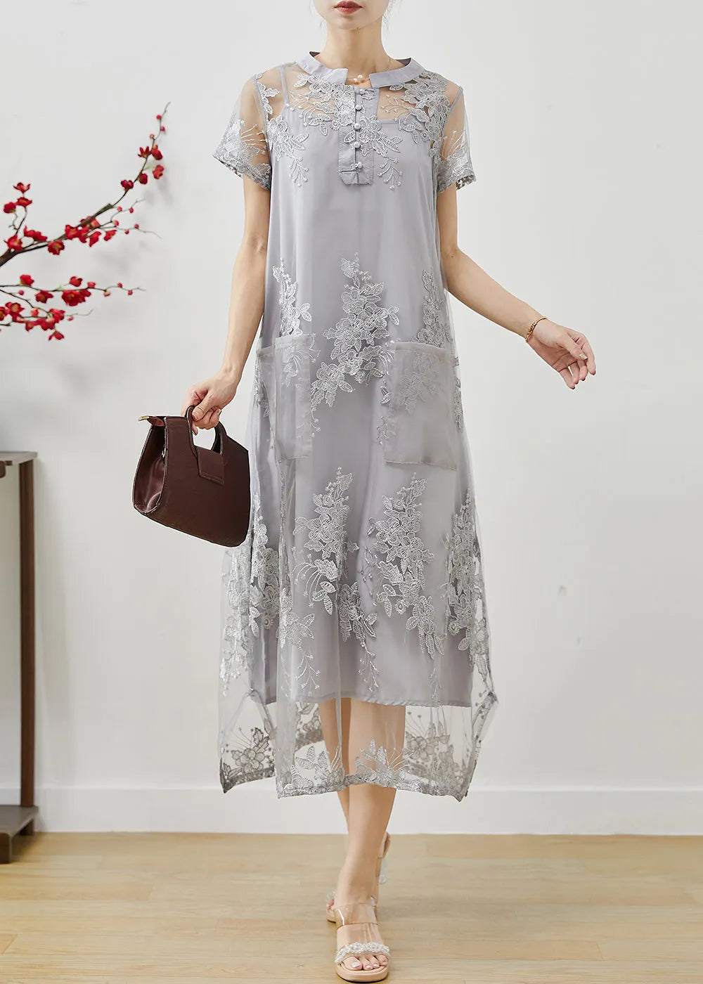 Gracefully Styled Dress for Any Occasion