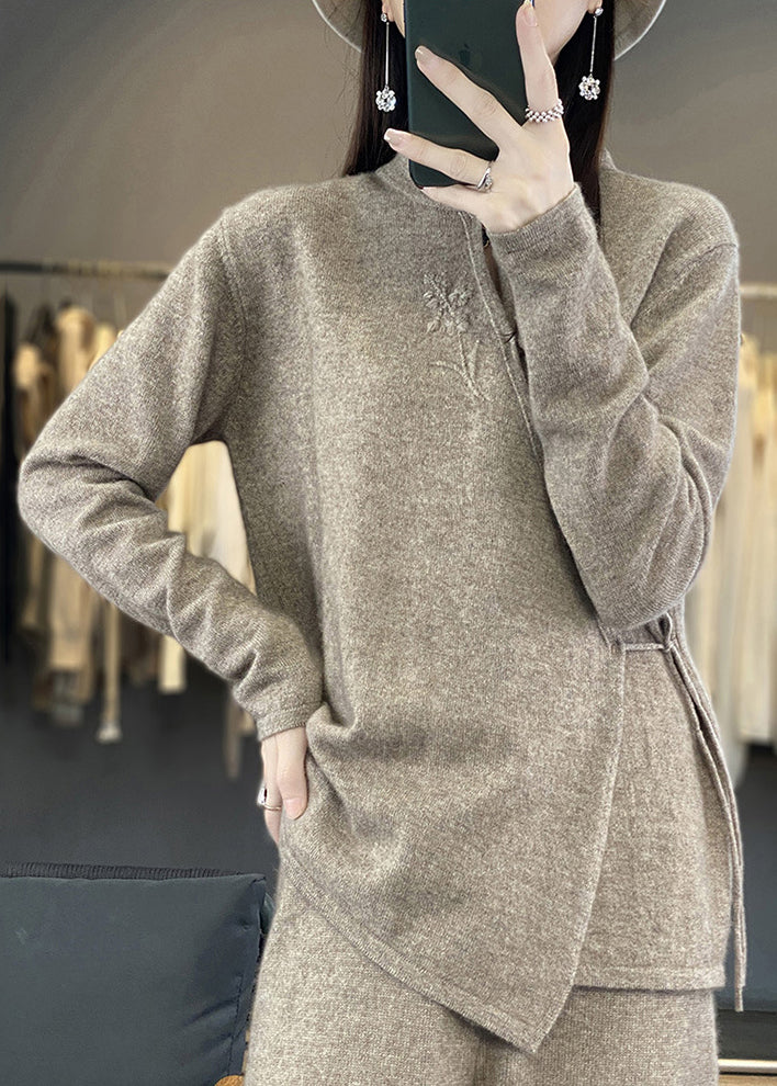 Classic Vintage Top with a Flattering Fit