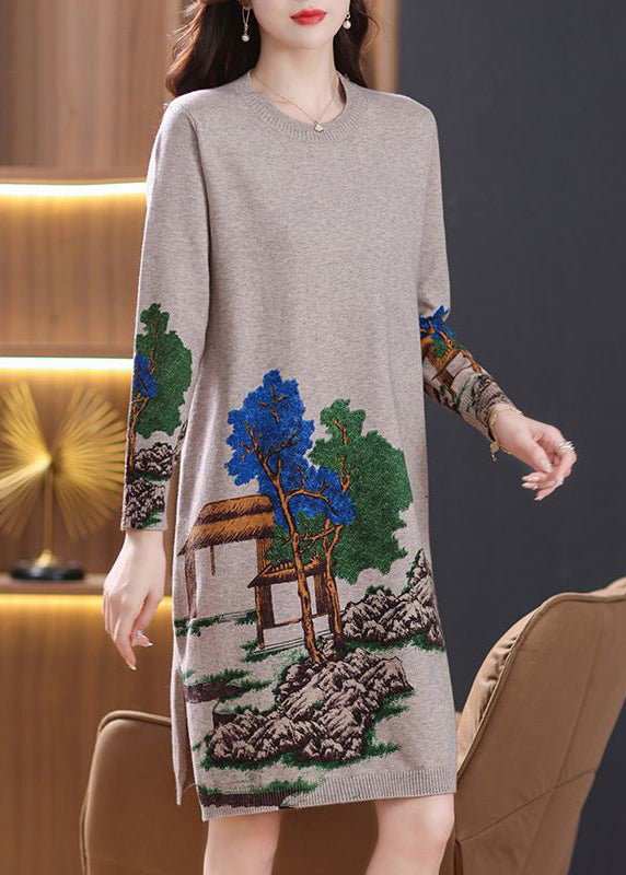 Classic Vintage Dress with a Flattering Fit