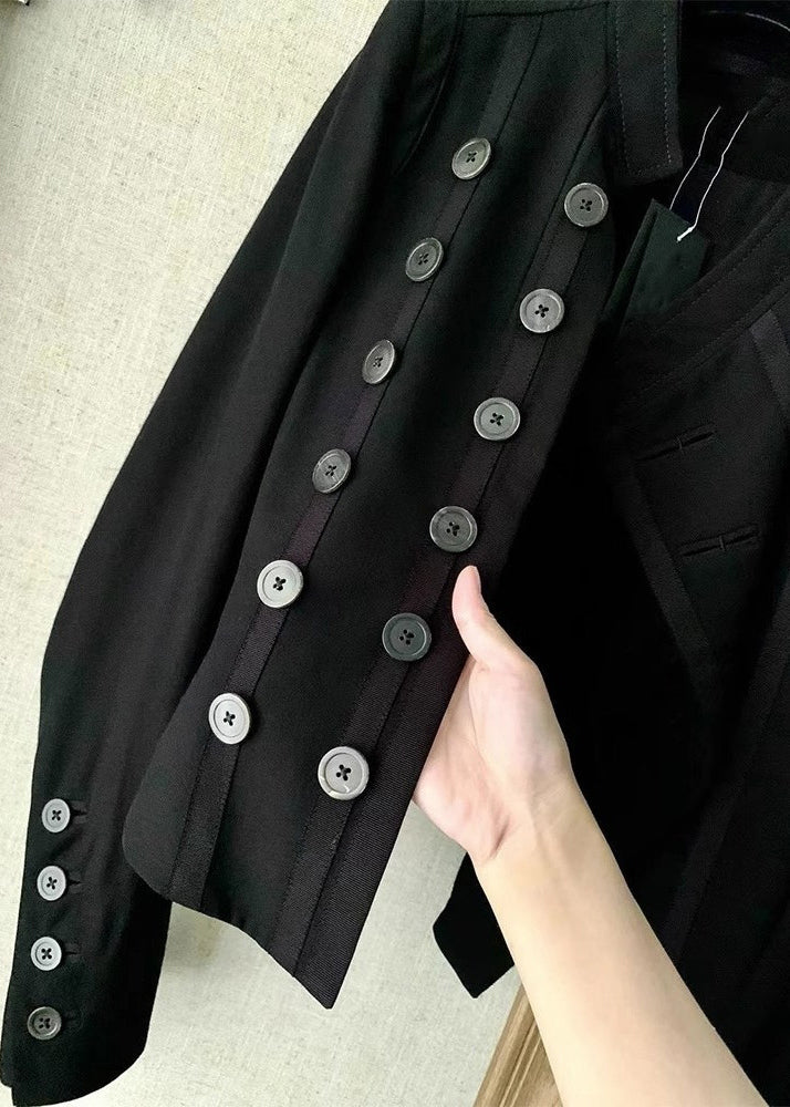 Elegantly Styled Coat for Everyday Wear