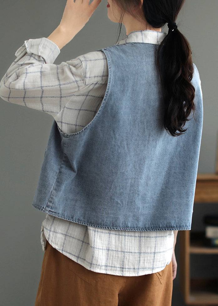 A Vintage Style Coat with Delicate Timeless Details