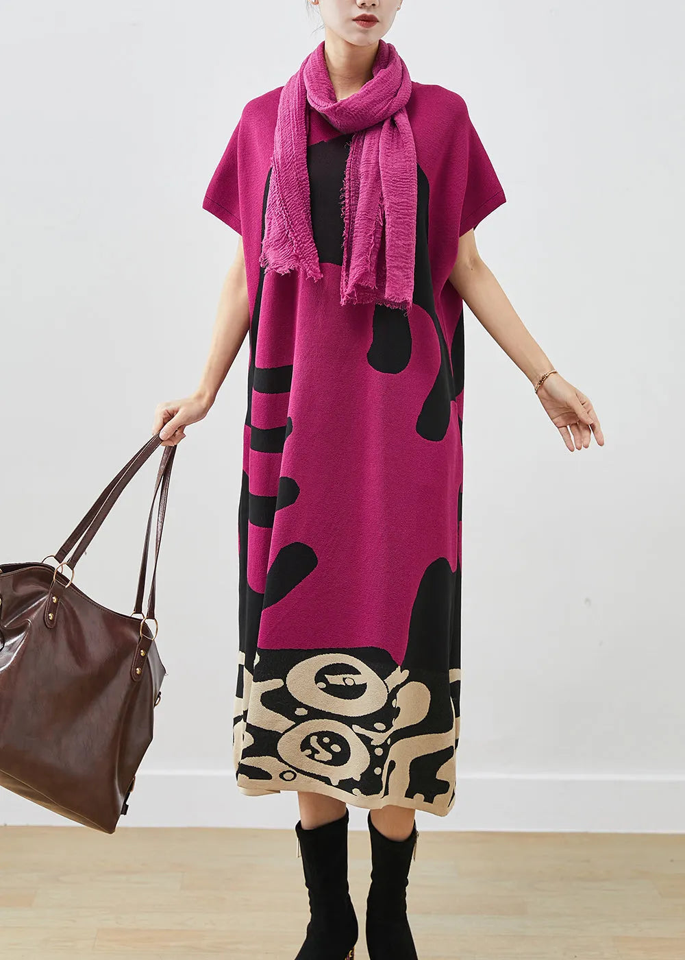 Well Tailored Dress with a Graceful Silhouette