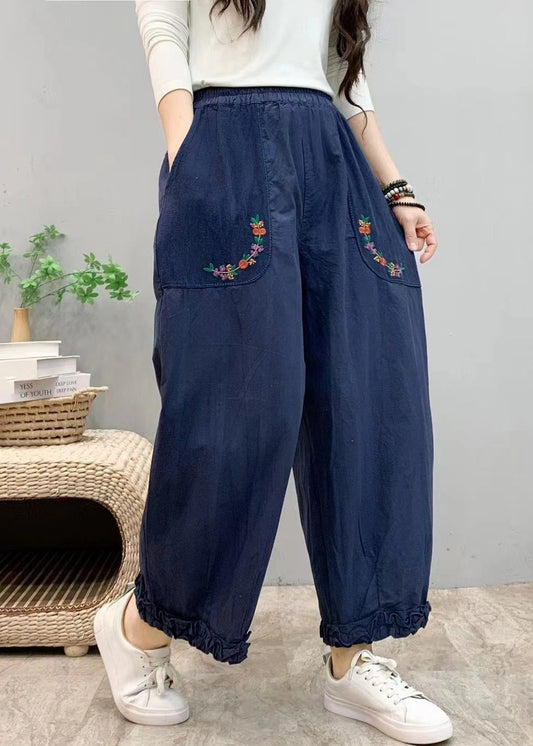 Well Tailored Pants with a Graceful Silhouette