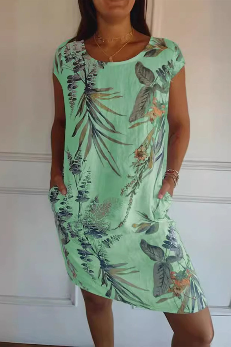 Sophisticated Dress with a Clean Classic Look