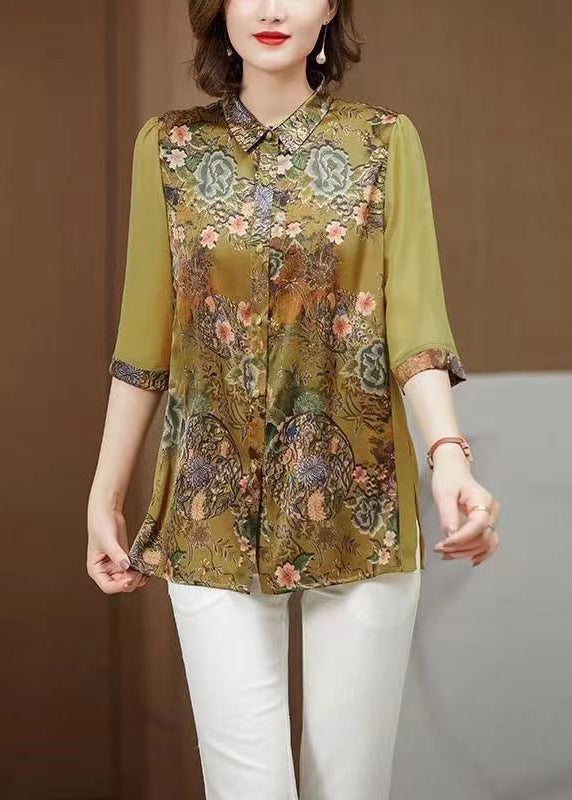Sophisticated Blouse with a Clean Classic Look