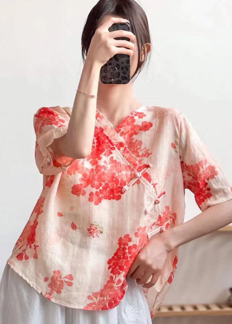 A Vintage Style Top with Delicate Timeless Details