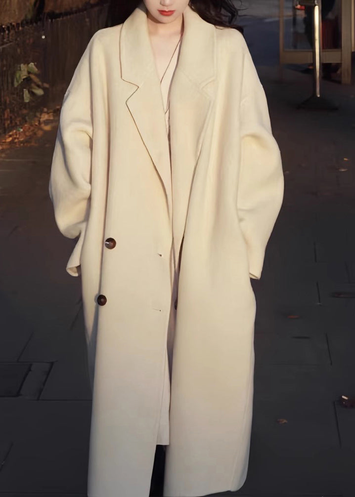 Classic Vintage & Enduringly Stylish Coat