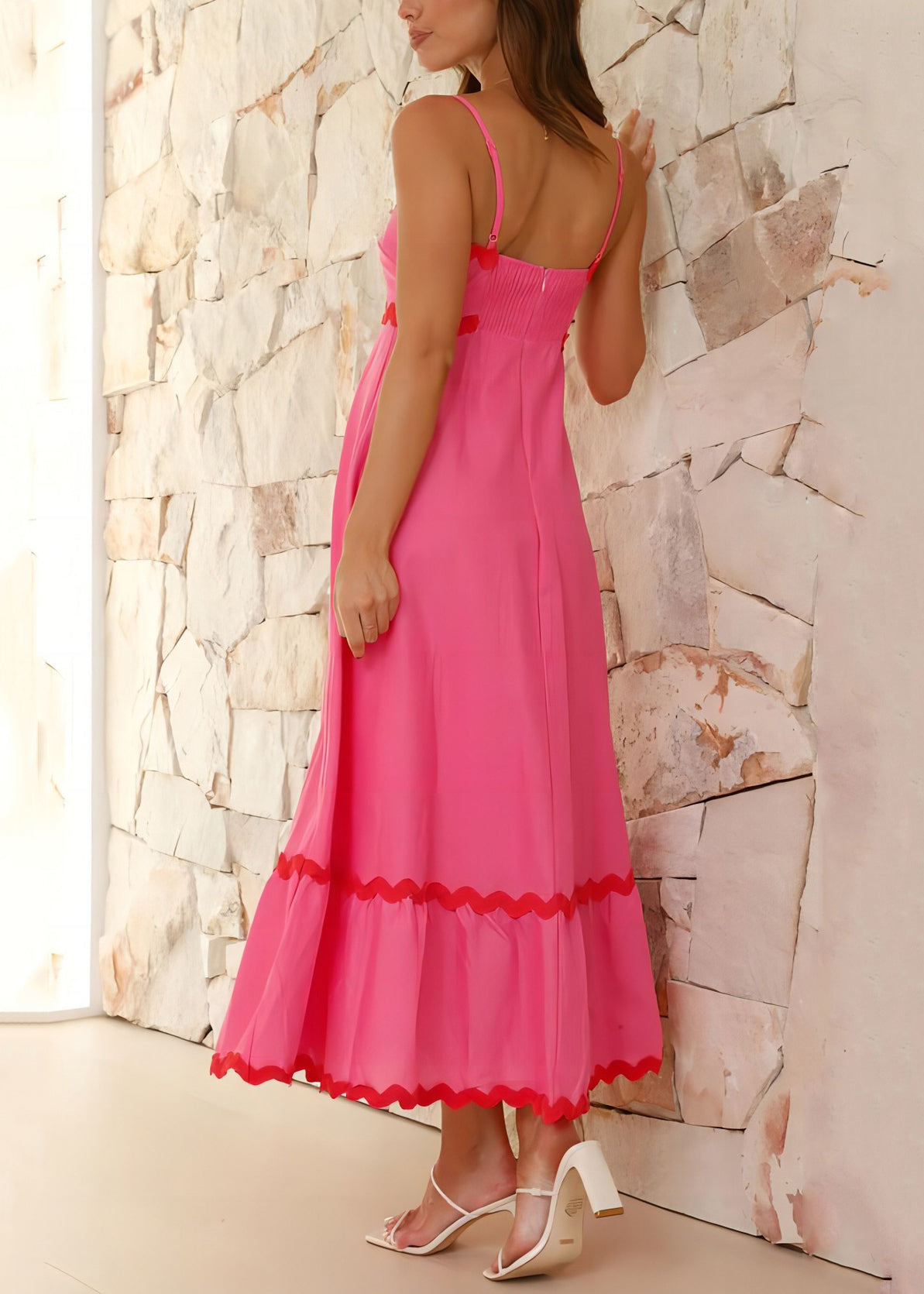 Beautifully Crafted Dress in a Classic Style