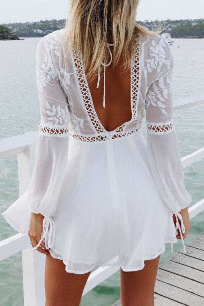 Beautifully Finished Dress in a Timeless Design