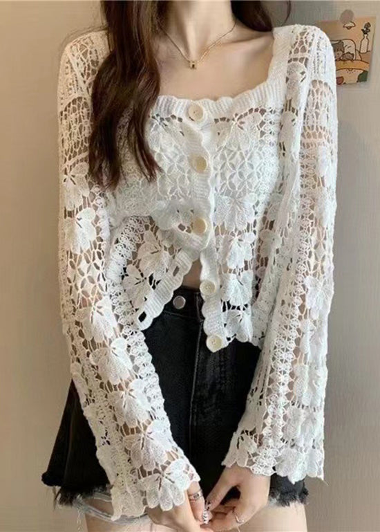 Well Tailored Top with a Graceful Silhouette