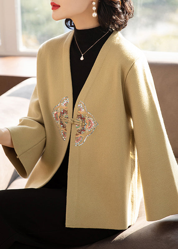 Elegantly Styled Coat for Everyday Wear