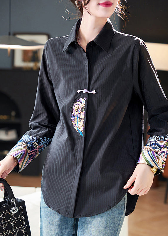 Effortlessly Elegant Blouse with a Timeless Design