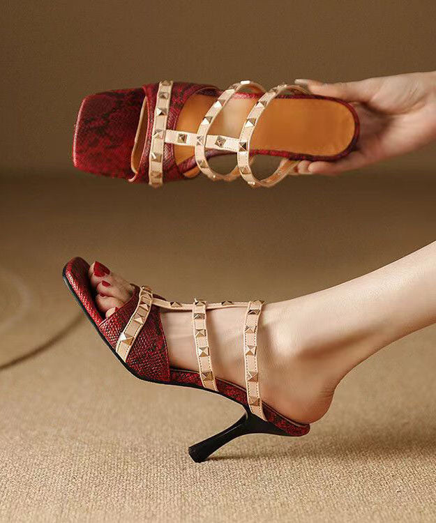 Graceful Orthopedic Sandals for Modern Look
