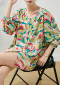 Classic Vintage Blouse with a Flattering Fit