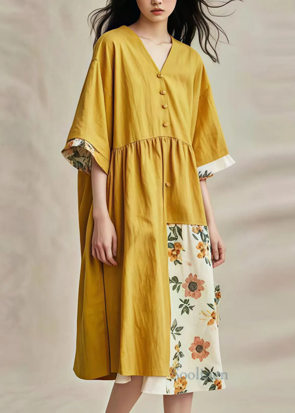 Beautifully Finished Dress in a Timeless Design