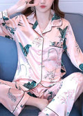 Casually Elegant Garment with a Refined Edge
