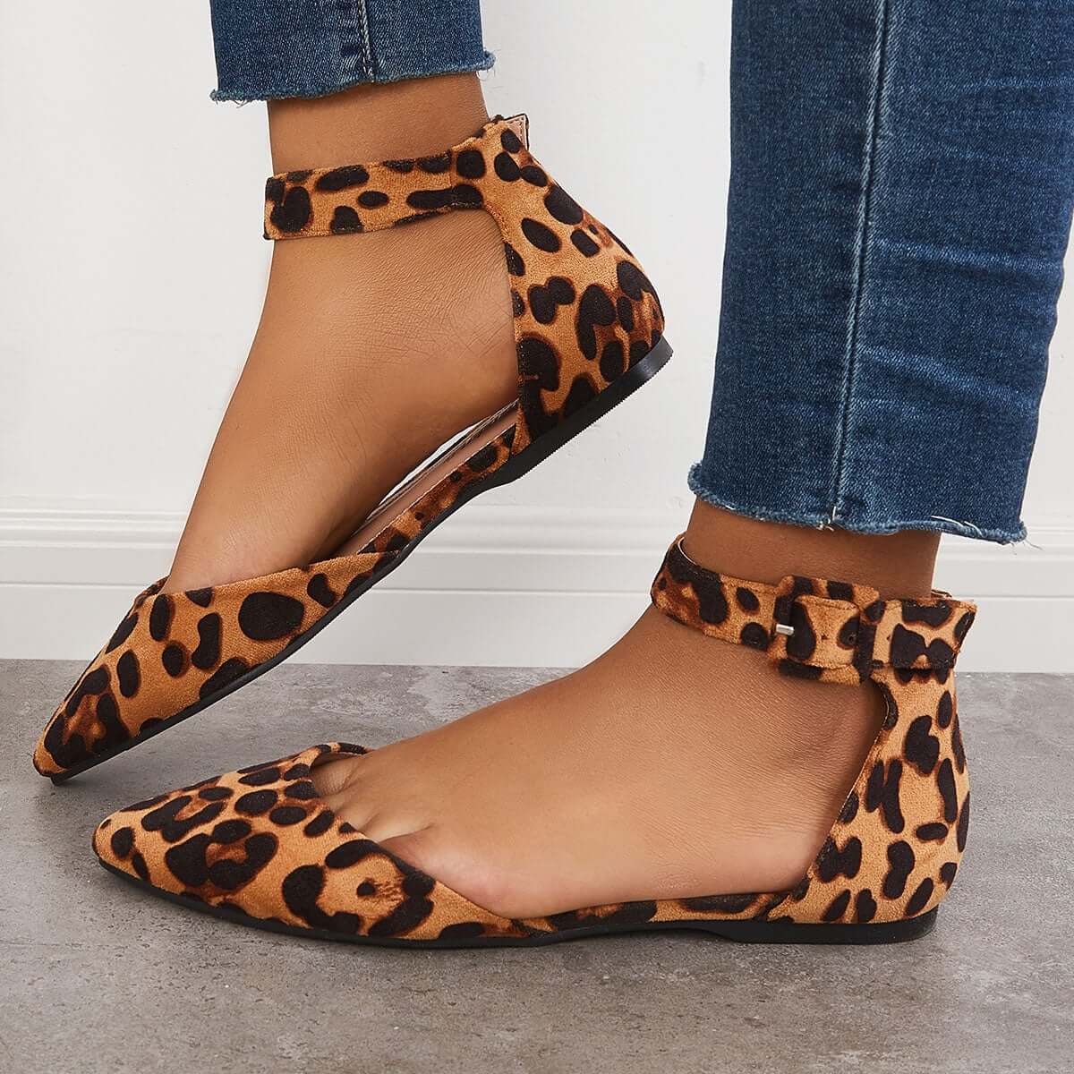 Graceful Orthopedic Flats for Modern Look