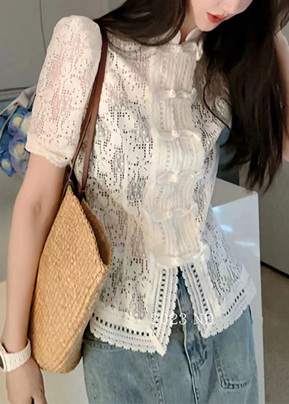 Classic Vintage Top with a Flattering Fit