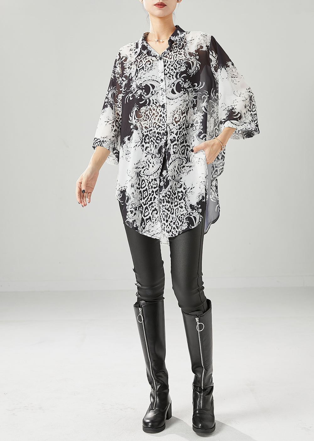 Beautifully Finished Blouse in a Timeless Design
