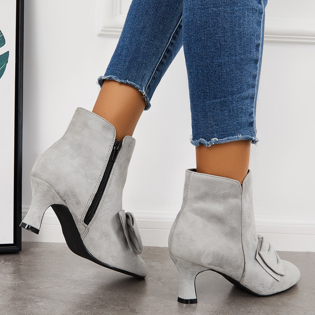 Graceful Orthopedic Boots for Modern Look