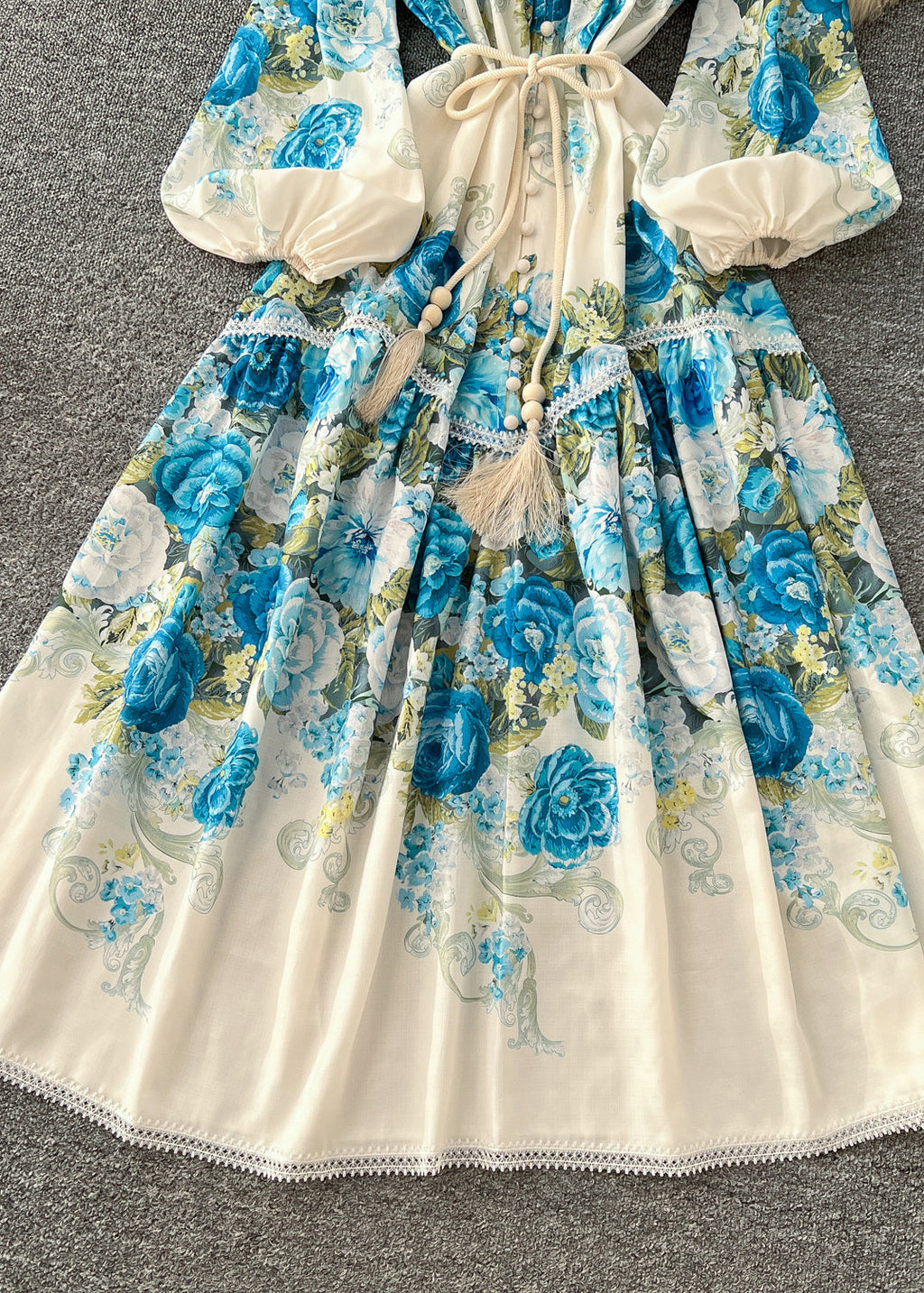 Beautifully Crafted Dress in a Classic Style
