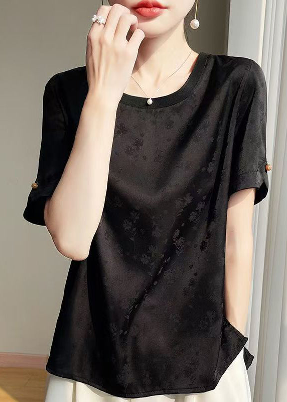 Classic Vintage Shirt with a Flattering Fit