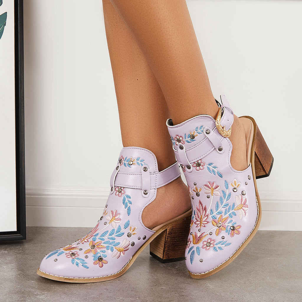 Chic Orthopedic Sandals with Unique Design