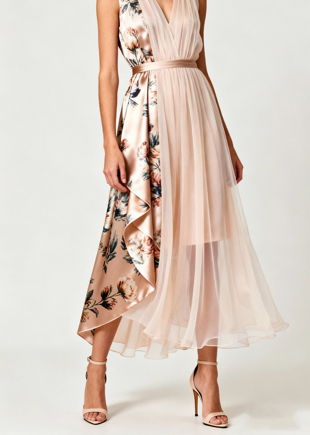 Sophisticated Dress with a Clean Classic Look