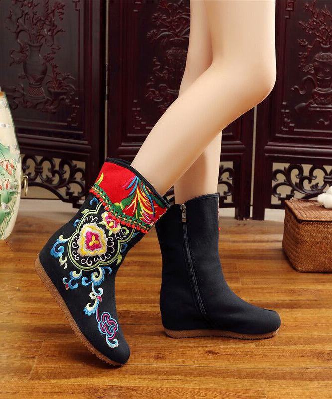 Chic Orthopedic Boots with Unique Design
