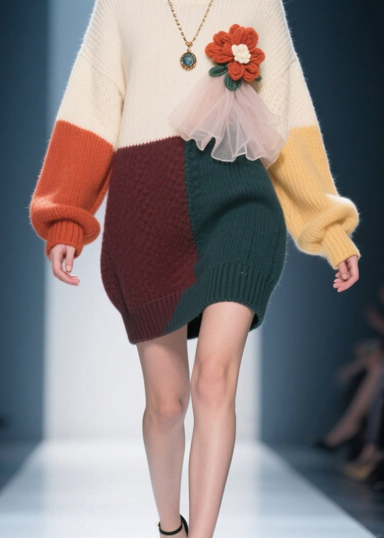 Well Tailored Sweater with a Graceful Silhouette