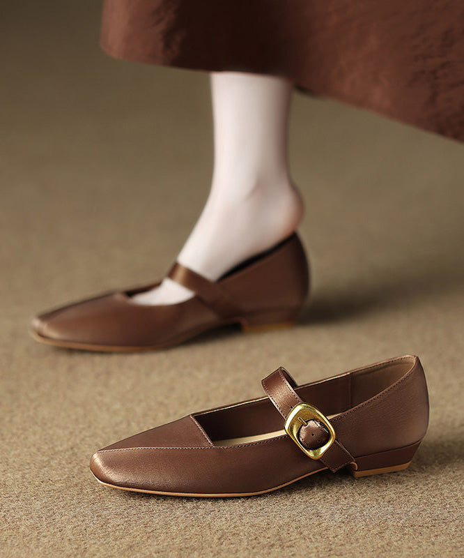 Graceful Orthopedic Flats for Modern Look