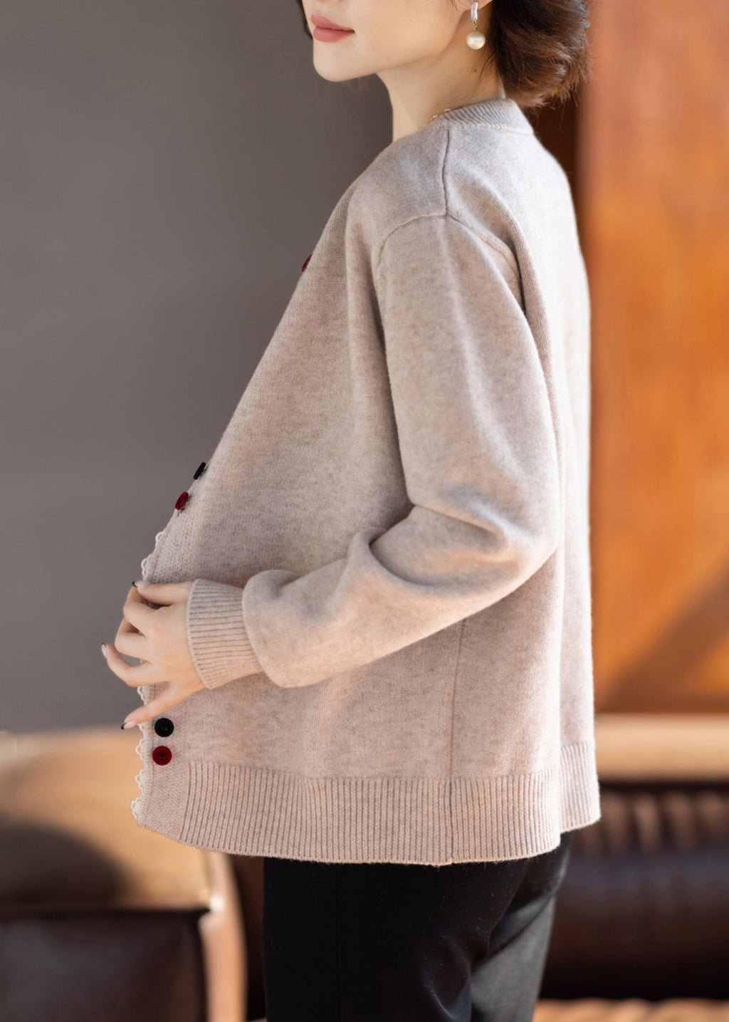 Elegantly Styled Cardigan for Everyday Wear