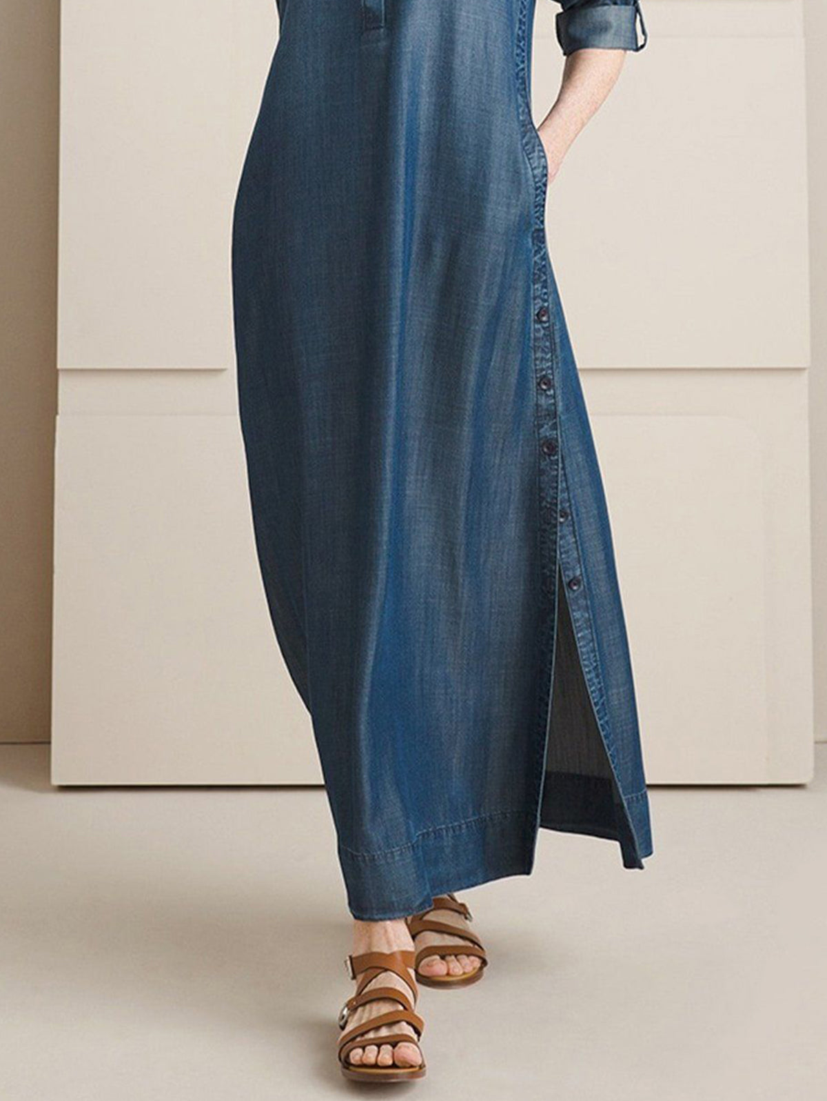 Effortlessly Elegant Dress with a Timeless Design
