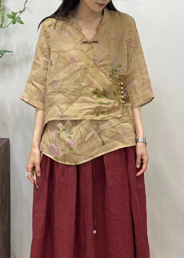 Classic Vintage Shirt with a Flattering Fit