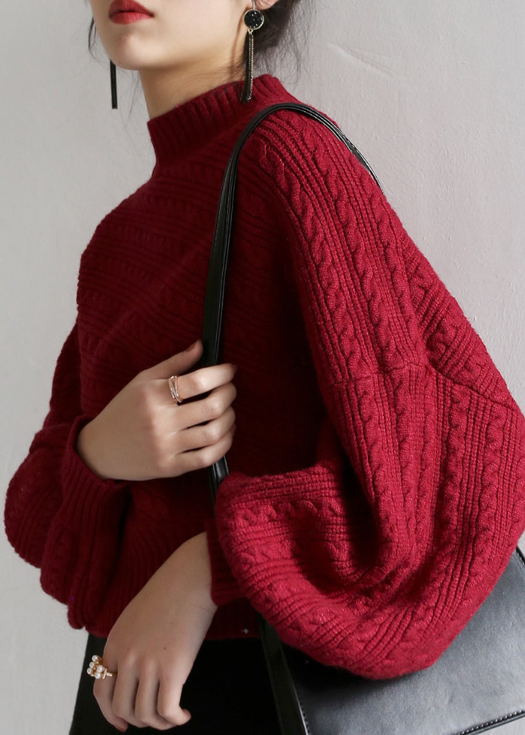 Well Tailored Sweater with a Graceful Silhouette