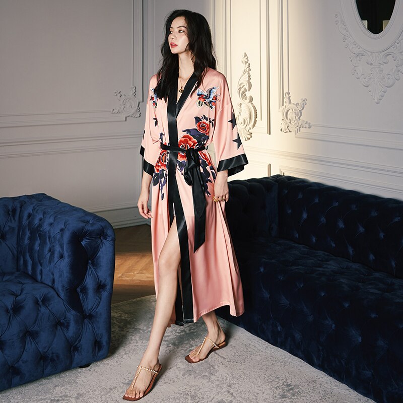 Effortlessly Elegant Top with a Timeless Design