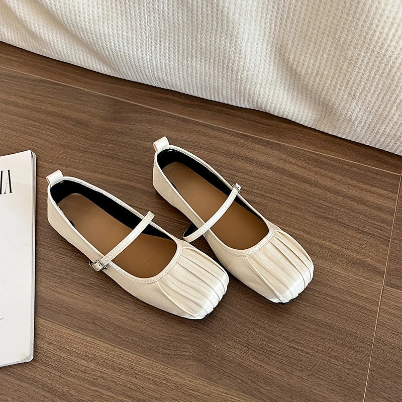 Comfortable Orthopedic Flats for Daily Wear