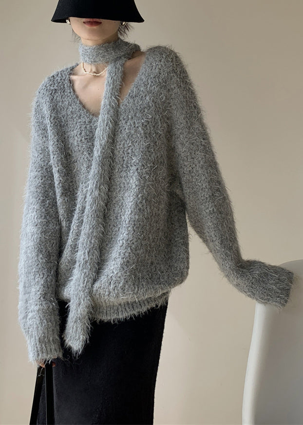 Well Tailored Sweater with a Graceful Silhouette