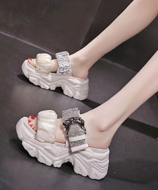 Chic Orthopedic Sandals with Unique Design