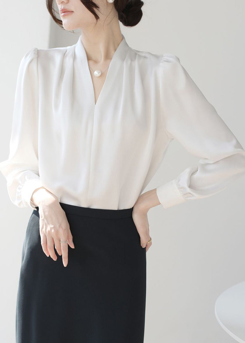 Well Tailored Shirt with a Graceful Silhouette
